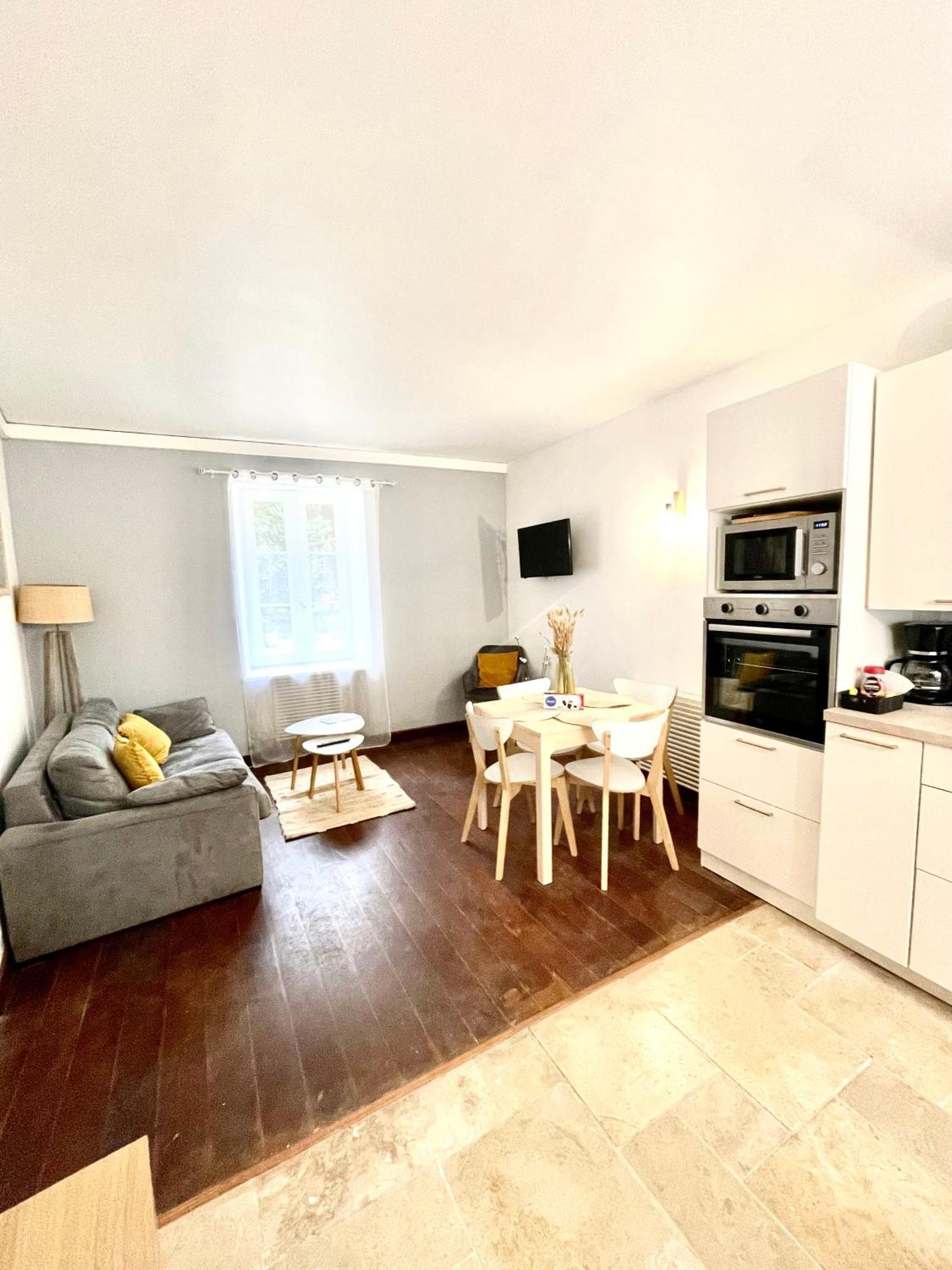 T2 Situe Au Coeur Du Centre Historique De Dinan Apartment ภายนอก รูปภาพ